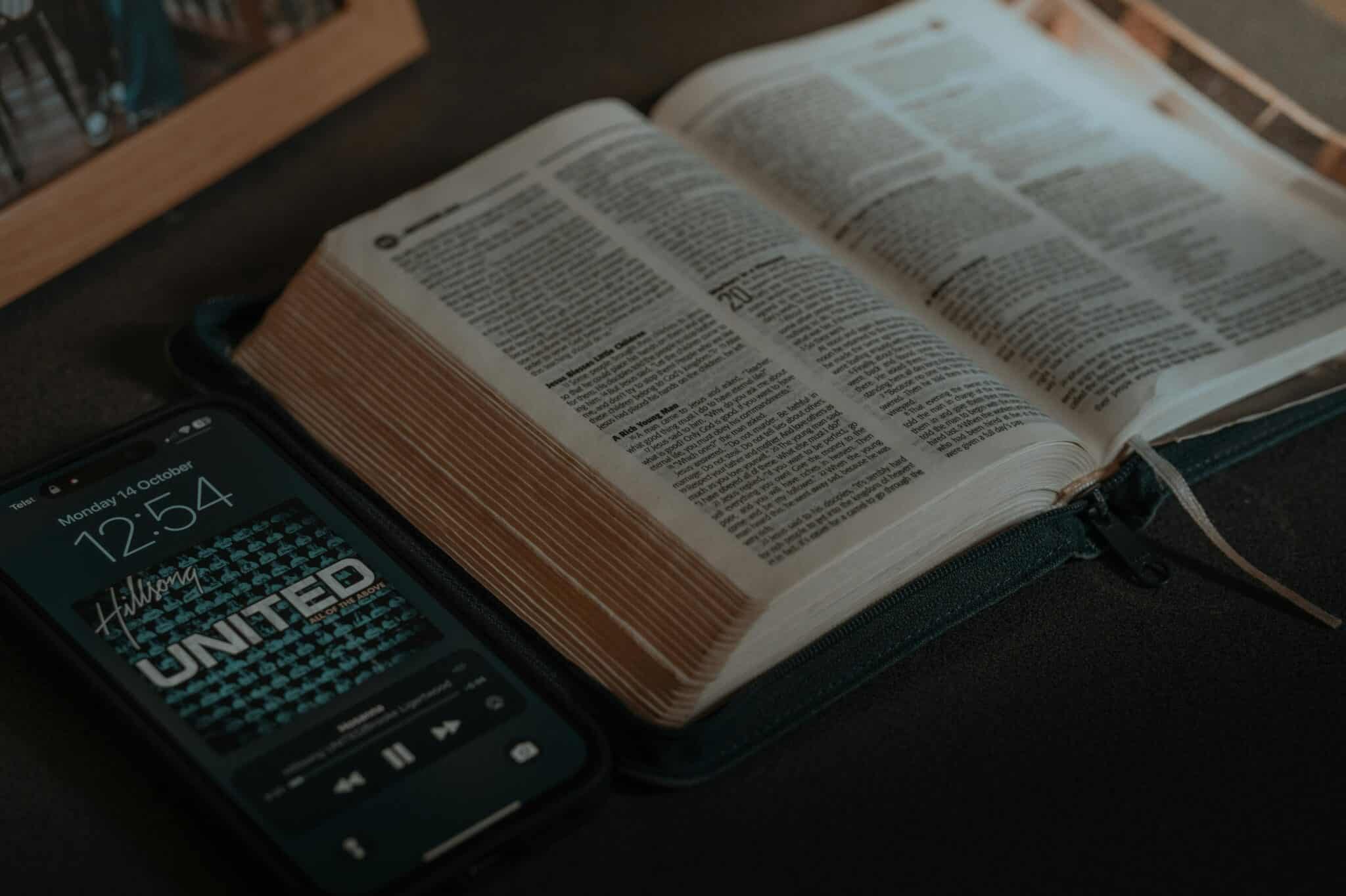 Aplicaciones para Leer la Biblia Todos los Días