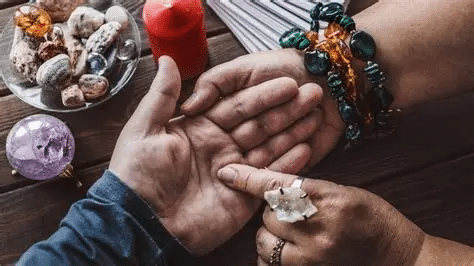 Aplicación que Lee tu Palma y Predice tu Futuro